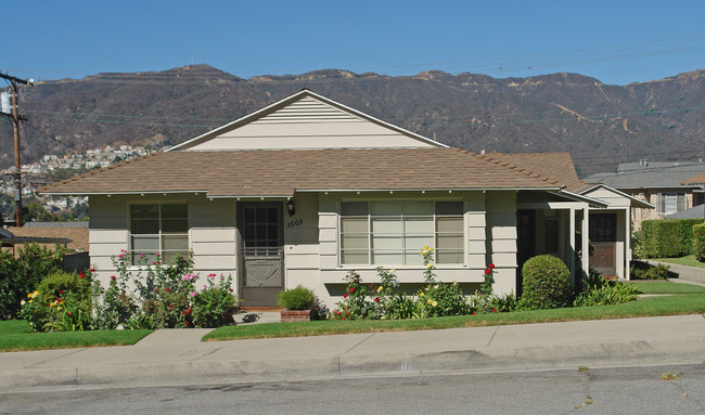 3609 Stancrest Dr in Glendale, CA - Building Photo - Building Photo