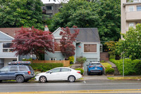 2161 Dexter Ave N in Seattle, WA - Building Photo - Building Photo