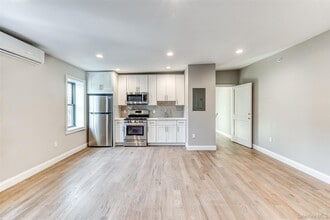 78 Roslyn Rd in Mineola, NY - Building Photo - Building Photo