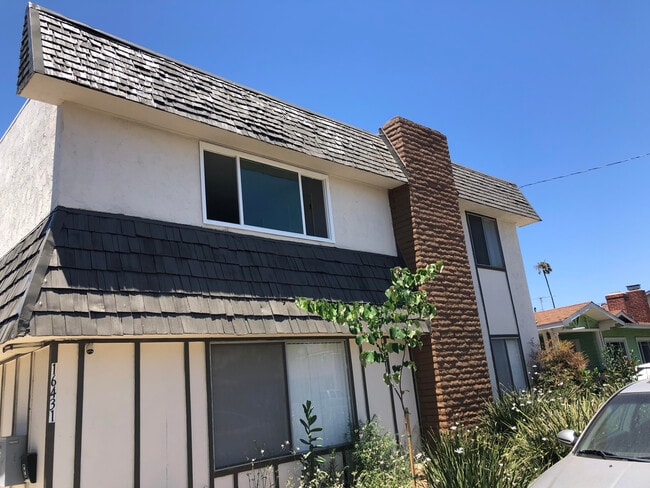 16431 S Saint Andrews Pl, Unit B