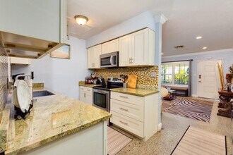 145 SE 3rd Ave in Boynton Beach, FL - Building Photo - Building Photo