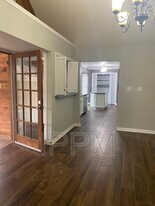 609 Inverary Dr in Harlingen, TX - Building Photo