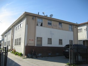 1217 N Kingsley Dr in Los Angeles, CA - Building Photo - Building Photo