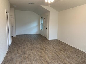 2421 Alterman Dr, Unit Unit A in Temple, TX - Building Photo - Building Photo