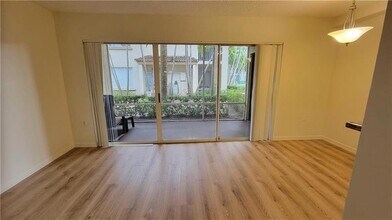 18102 Glenmoor Dr in West Palm Beach, FL - Building Photo - Building Photo