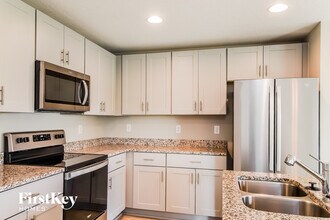 646 Lindbergh Wy in Davenport, FL - Building Photo - Building Photo