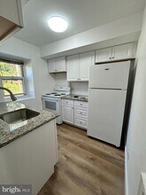 176 Davisville Rd in Warminster, PA - Foto de edificio - Building Photo