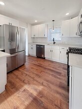 9052 W 92nd St in Hickory Hills, IL - Building Photo - Building Photo