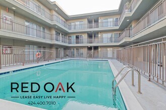 511 N Kenmore Ave in Los Angeles, CA - Building Photo - Building Photo