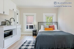 142 Dorchester St in Boston, MA - Building Photo