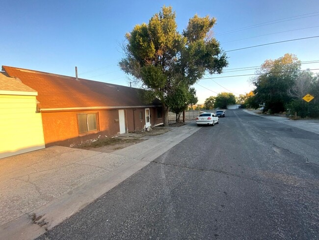 821 W Main St in Riverton, WY - Building Photo - Building Photo