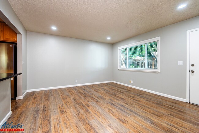 768 Calderon Ave in Mountain View, CA - Building Photo - Building Photo