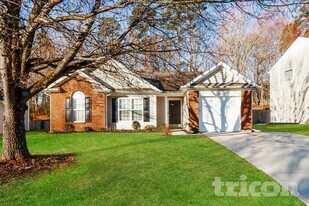 4621 Sahalee Ln in Charlotte, NC - Building Photo