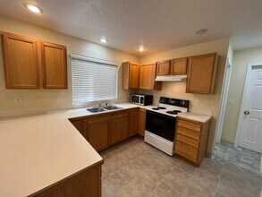 12139 W Alfred St in Boise, ID - Building Photo - Building Photo
