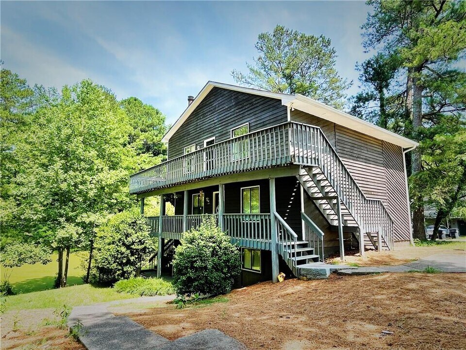 2887 Lakemont Dr SW in Marietta, GA - Building Photo
