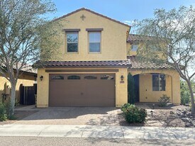 5537 W Desert Hollow Dr in Phoenix, AZ - Building Photo