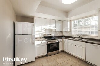 18525 Sebring Rd in Ft. Myers, FL - Building Photo - Building Photo