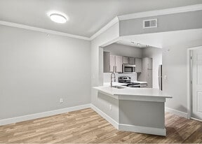 Saratoga Ridge in Austin, TX - Building Photo