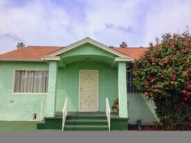 4911 8th Ave in Los Angeles, CA - Building Photo