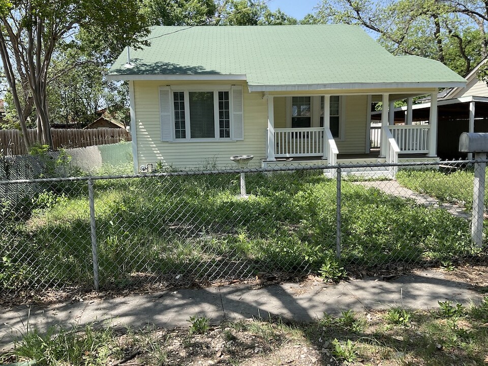 2119 Pasadena St in San Antonio, TX - Building Photo
