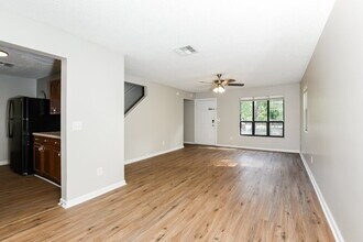 4314 Pine Hills Cir in Orlando, FL - Building Photo - Building Photo