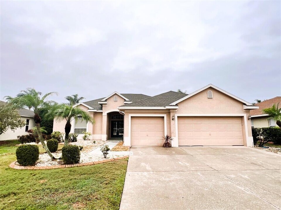9933 Balsaridge Ct in Trinity, FL - Building Photo