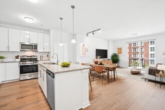 75 Tresser Blvd Apartments in Stamford, CT - Foto de edificio - Building Photo