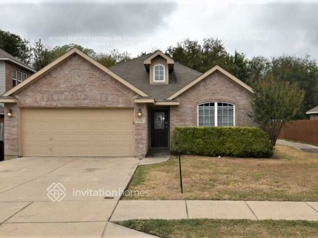 7041 Meandering Creek Ln in Fort Worth, TX - Building Photo - Building Photo