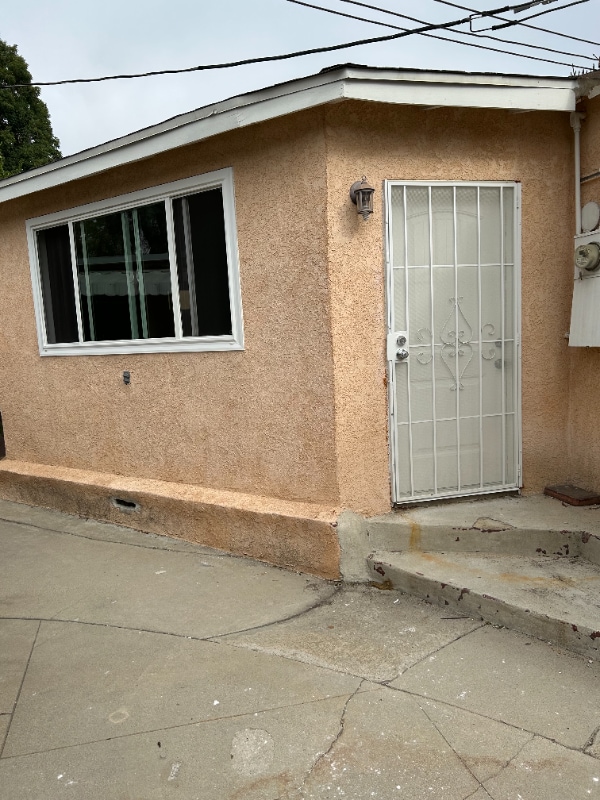 property at 633 N Orchard Dr