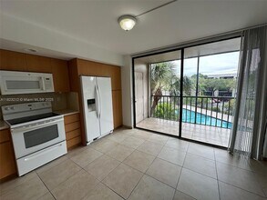 8700 SW 133rd Avenue Rd, Unit 312 in Miami, FL - Building Photo - Building Photo