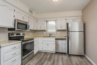 6808 N Mercier St in Kansas City, MO - Building Photo - Building Photo