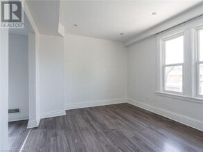 48 Burris St in Hamilton, ON - Building Photo - Building Photo