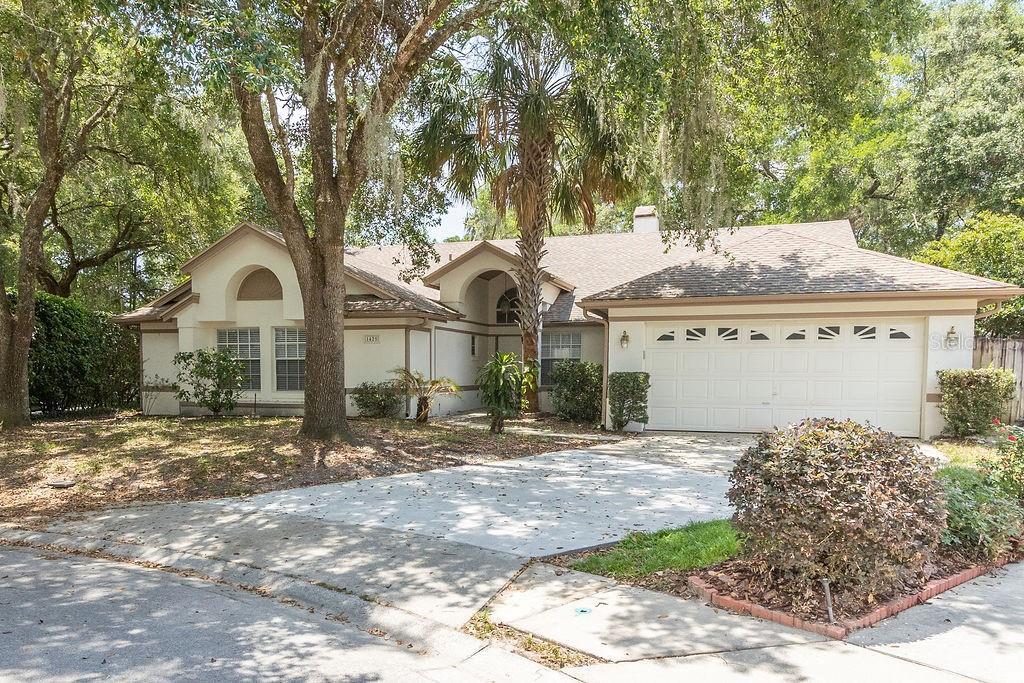 1425 Whispering Woods Way in DeLand, FL - Building Photo