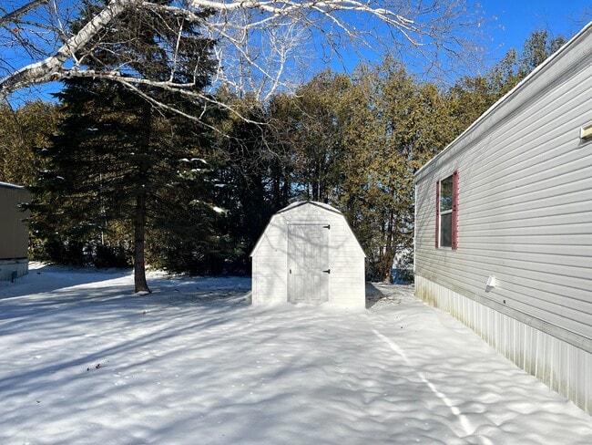 1428 Georgia St in Sturgeon Bay, WI - Foto de edificio - Building Photo