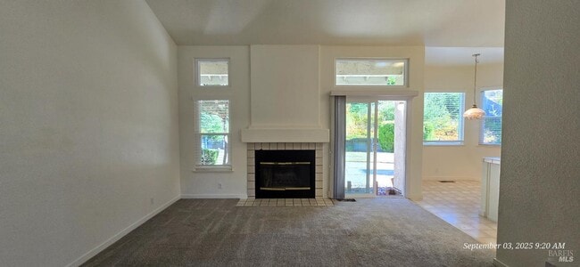 3288 Ascot Ct