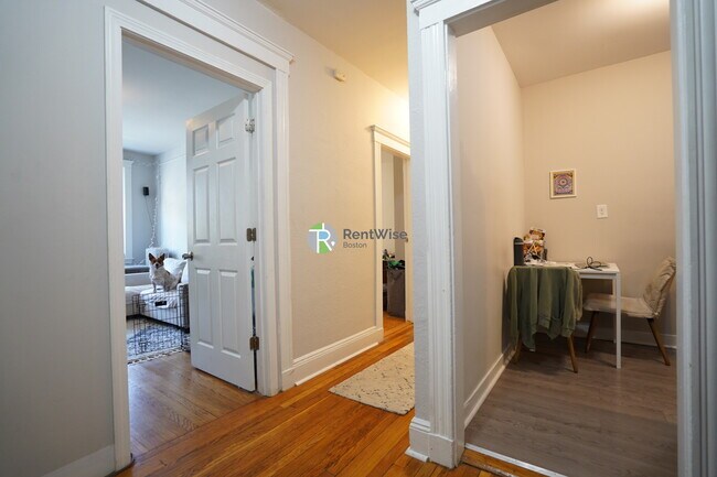 51 Linden St