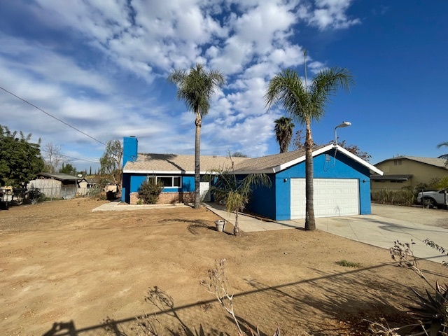 20620 Myron St in Perris, CA - Building Photo