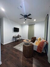 2718 S Galvez St in New Orleans, LA - Building Photo - Building Photo