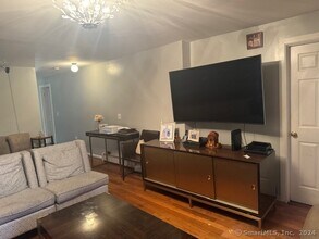 139 Highland Ave in Bridgeport, CT - Building Photo - Building Photo