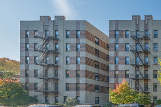 75 Prospect Park SW in Brooklyn, NY - Building Photo - Building Photo