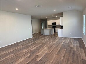 6021 Berriweather Dr in Austin, TX - Building Photo - Building Photo