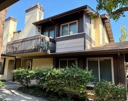 6716 Clybourn Ave, Unit 224 in Valley Glen, CA - Building Photo