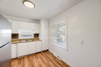 1220 Upham St in Lakewood, CO - Building Photo - Building Photo