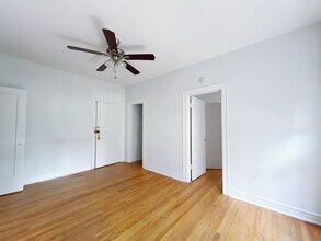 3449 N Elaine Pl in Chicago, IL - Building Photo - Building Photo