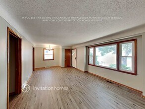 3227 34th Ave S in Minneapolis, MN - Building Photo - Building Photo