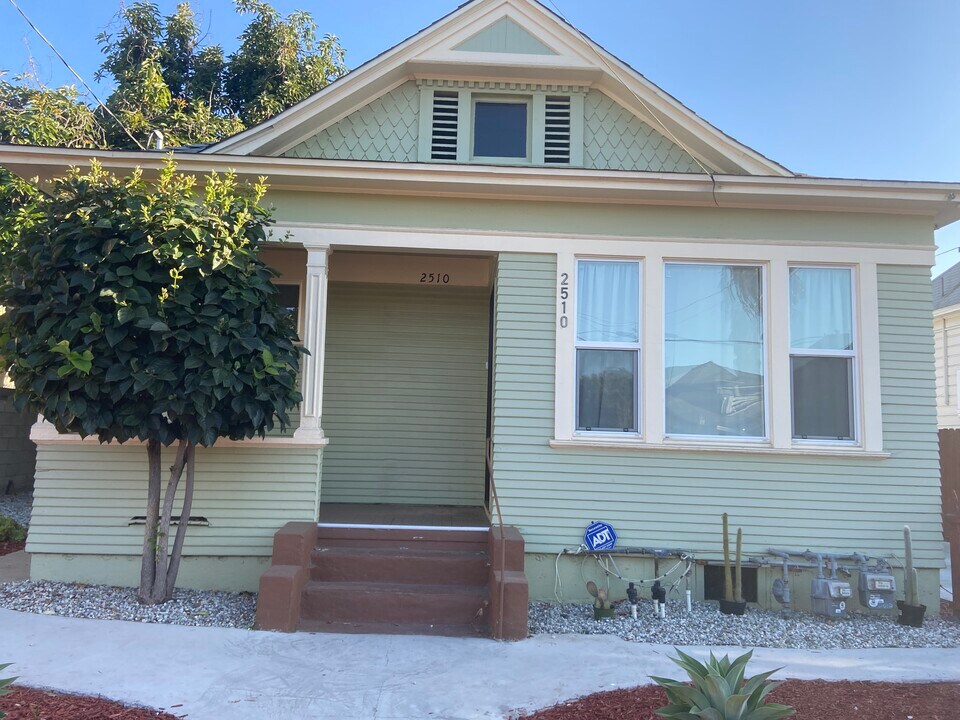 2510 E 3rd St in Los Angeles, CA - Building Photo