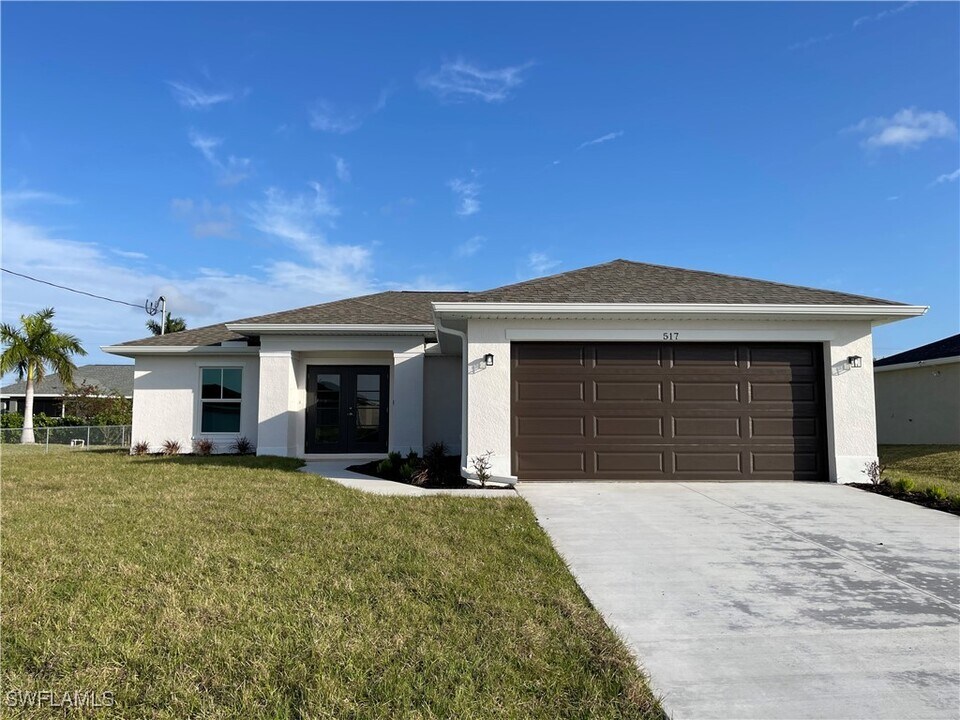 517 NW 20th St in Cape Coral, FL - Building Photo