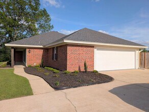 531 Pine Hills Dr in Calhoun, LA - Foto de edificio - Building Photo