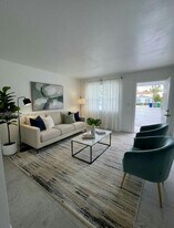 2941 SW 36th Ave in Miami, FL - Building Photo