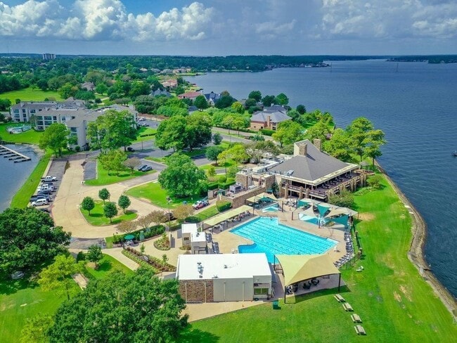 property at 3804 Mystic Cir